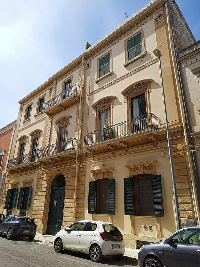 Designer Apartment 莱切 外观 照片